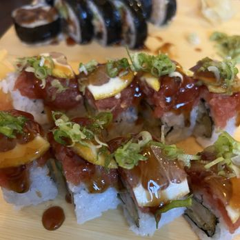 Sushi Easy - Red Queen Roll - Sushi Bars Near Me - San Francisco, California Sushi Easy - Red Queen Roll - Sushi Bars Near Me - San Francisco, California