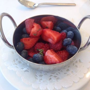 Ciel! Bistro-bar - Fruit bowl - French Near Me - Quebec City, Quebec Ciel! Bistro-bar - Fruit bowl - French Near Me - Quebec City, Quebec