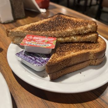 Keno's Restaurant Anaheim Hills - Wheat bread toast w/ jam - American Near Me - Anaheim, California Keno's Restaurant Anaheim Hills - Wheat bread toast w/ jam - American Near Me - Anaheim, California