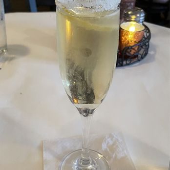 Antoni's Italian Cafe - Honeybee Prosecco - Italian Near Me - Lafayette, Louisiana
