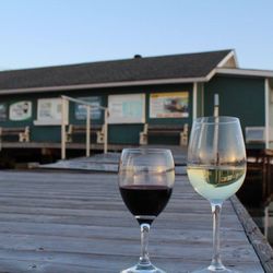 Picnic Island Resort - Picnic island store