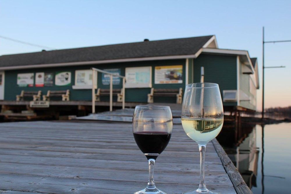 PICNIC ISLAND RESORT Updated October 2024 31 Photos 175 Picnic