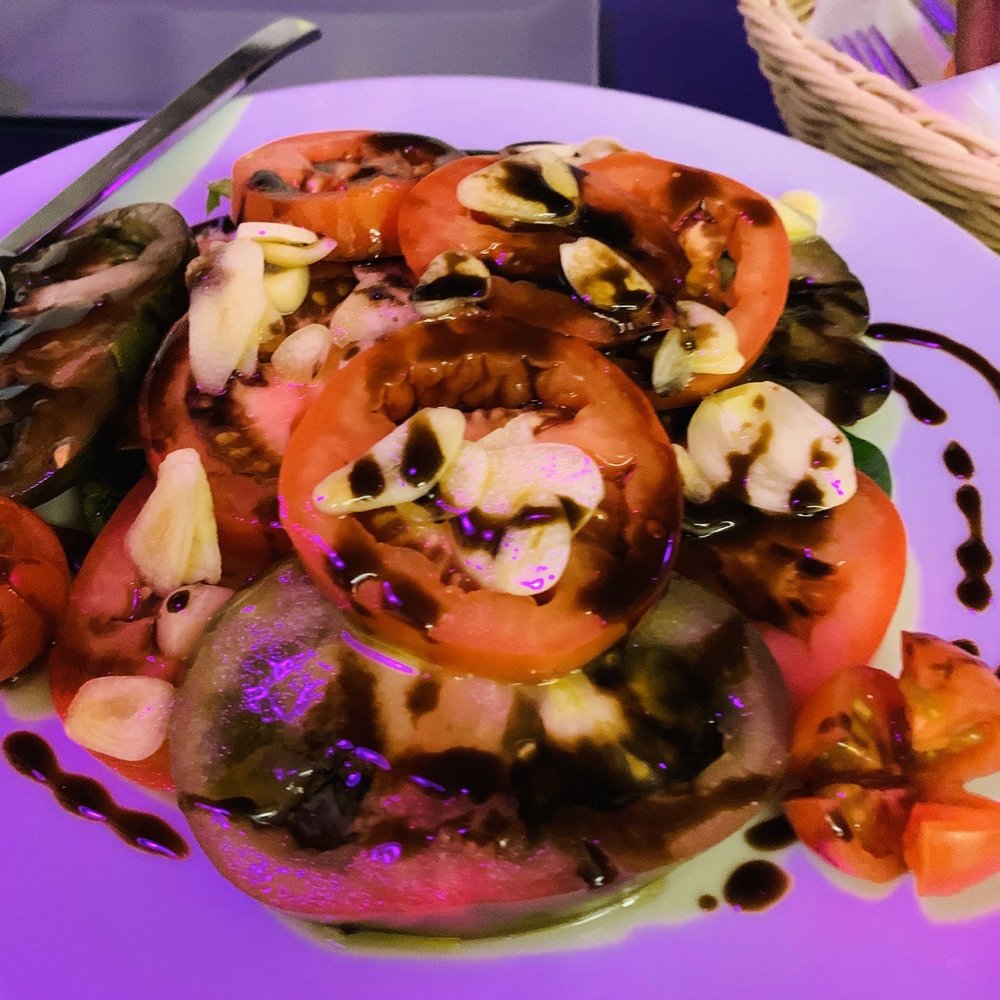 El Mini Bar - Tomato salad !!! Yummy - Tapas Bars Near Me - Madrid, M El Mini Bar - Tomato salad !!! Yummy - Tapas Bars Near Me - Madrid, M