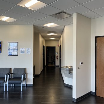 Pinnacle Clinical Research - Waiting lobby hallway to restroom - Medical Centers Near Me - Austin, Texas Pinnacle Clinical Research - Waiting lobby hallway to restroom - Medical Centers Near Me - Austin, Texas