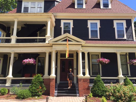 Carriage House Inn by null