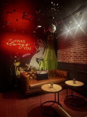 Ace Gillett's Lounge by null