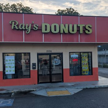 Ray's Donuts - front of Ray's Donuts - Donuts Near Me - Decatur, Georgia Ray's Donuts - front of Ray's Donuts - Donuts Near Me - Decatur, Georgia