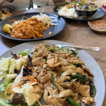 Andaman Thai - Pad Thai, Pad See Eew, Yellow Curry - Thai Near Me - Walnut Creek, California