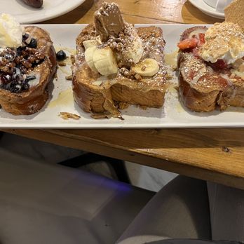 Honeybear Cafe - French Toast Trio - Breakfast & Brunch Near Me - Chicago, Illinois