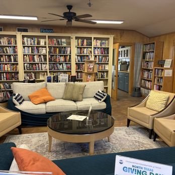 Fairmount Community Library - So welcoming - Libraries Near Me - Fort Worth, Texas