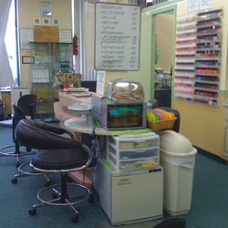 Lindenhurst Nails