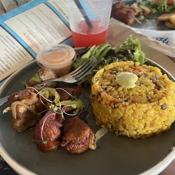 Malo Es Na - Carne frita with rice mamposteado - Puerto Rican Near Me - Aguadilla, Puerto Rico Malo Es Na - Carne frita with rice mamposteado - Puerto Rican Near Me - Aguadilla, Puerto Rico