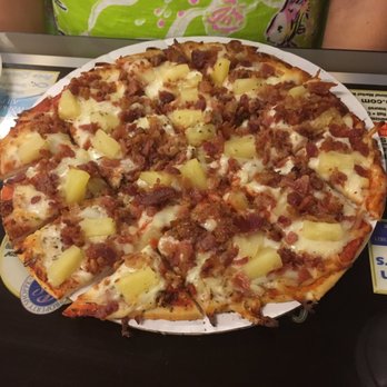 Pizza Connection - Pizza Near Me - Auburndale, Florida Pizza Connection - Pizza Near Me - Auburndale, Florida