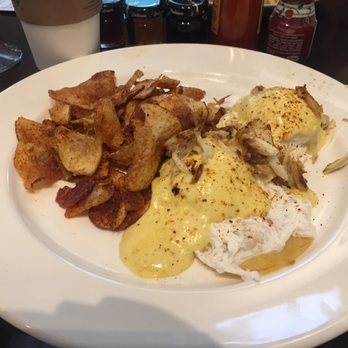 Azure - Chesapeake eggs Benedict $16 - New American Near Me - Annapolis, Maryland