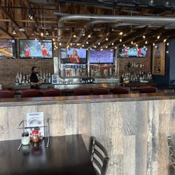 BoomBozz Pizza & Watch Bar  - Inside bar