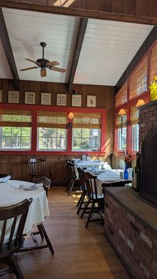 Fife 'n Drum Restaurant & Inn by null