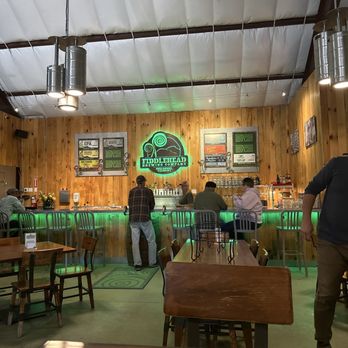 Fiddlehead Brewing - Bar and seating side. Order pizza to the right when you walk in. - Breweries Near Me - Shelburne, Vermont