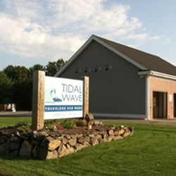 Tidal Wave Car Wash - Tewksbury