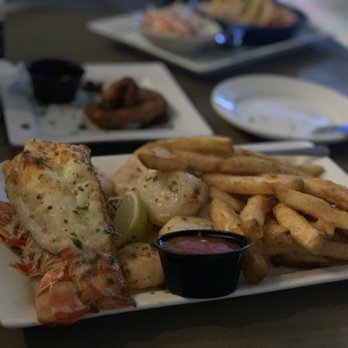 Sal's Ballyhoo's - Captain's Platter** - Seafood Near Me - Key Largo, Florida Sal's Ballyhoo's - Captain's Platter** - Seafood Near Me - Key Largo, Florida