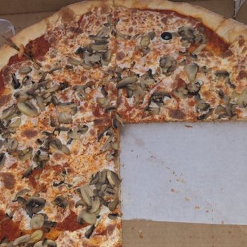 Brooklyn Pizza Co. - Chewy crust cold pizza - Pizza Near Me - Wilmington, North Carolina Brooklyn Pizza Co. - Chewy crust cold pizza - Pizza Near Me - Wilmington, North Carolina