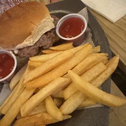De Mi Tierra - Kids Menu Burgers - They loved it! Ordered one more to go.