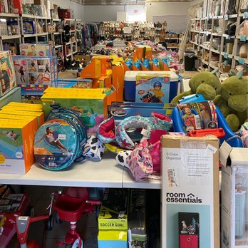 Lucky Duck Dealz - Discount Store Near Me - Mesa, Arizona Lucky Duck Dealz - Discount Store Near Me - Mesa, Arizona