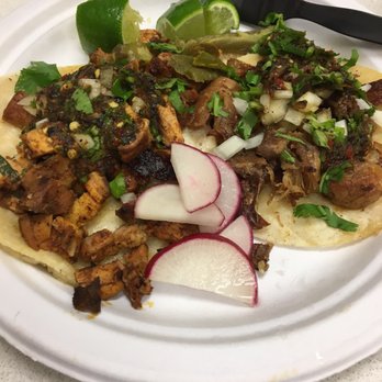 Tacos El Tuca - Pollo y carnitas taco for $4 - can't be beat - Food Stands Near Me - San Francisco, California Tacos El Tuca - Pollo y carnitas taco for $4 - can't be beat - Food Stands Near Me - San Francisco, California