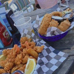 Shrimp basket with fries Chicken quesadilla with onion rings Shrimp basket with fries Chicken quesadilla with onion rings