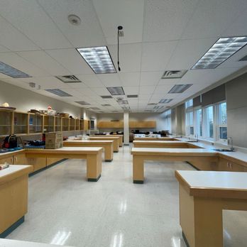 Gabriela Mistral - Language Schools Near Me - Edmonton, Alberta