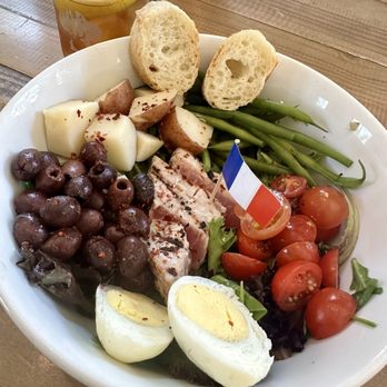 Bob's Well Bread Bakery - Seared Ahi Salad, aka olive salad - Bakeries Near Me - Ballard, California