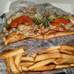 CHICKEN BUFFALO w/FRIES CHICKEN BUFFALO w/FRIES