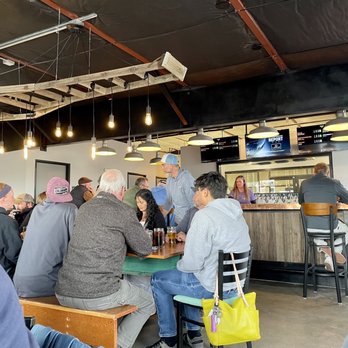 Pomona Brewing Company - people sitting at tables - Brewpubs Near Me - Montrose, Colorado Pomona Brewing Company - people sitting at tables - Brewpubs Near Me - Montrose, Colorado