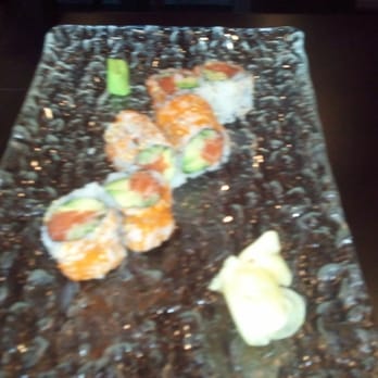 Yi Sushi - Alaska Roll - Sushi Bars Near Me - El Cajon, California Yi Sushi - Alaska Roll - Sushi Bars Near Me - El Cajon, California