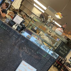Mezzaluna Pizzeria At Halifax