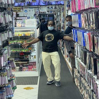 Vishara Video - Racist Store worker or owner - Adult Shops Near Me - New York, New York Vishara Video - Racist Store worker or owner - Adult Shops Near Me - New York, New York