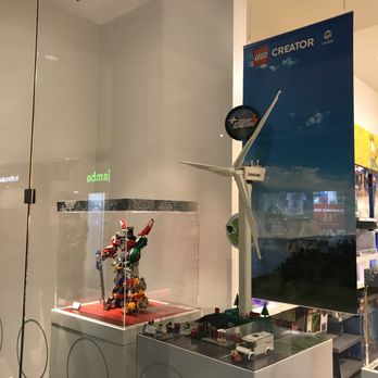 Lego Store - Nice display - Toy Stores Near Me - Bellevue, Washington Lego Store - Nice display - Toy Stores Near Me - Bellevue, Washington