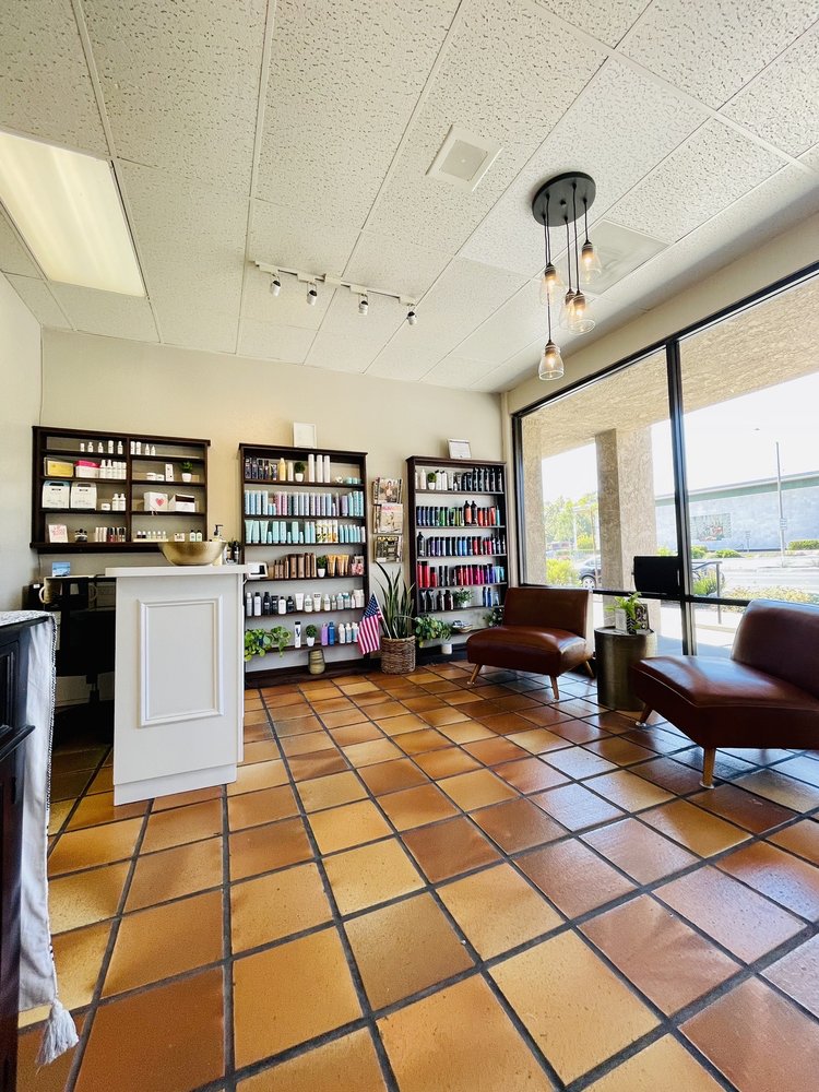 HAIR CONNECTION Updated September 2024 47 Photos & 28 Reviews 370