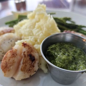 Parkers' Lighthouse - 10-11-23: Jumbo Grilled Scallops - Traditional Plating - Seafood Near Me - Long Beach, California Parkers' Lighthouse - 10-11-23: Jumbo Grilled Scallops - Traditional Plating - Seafood Near Me - Long Beach, California