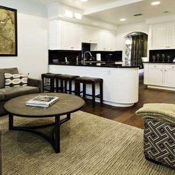 Sean Dye - Keller Williams Realty - Beverly Hills Condominium kitchen and breakfast nook - Real Estate Agents Near Me - Beverly Hills, California Sean Dye - Keller Williams Realty - Beverly Hills Condominium kitchen and breakfast nook - Real Estate Agents Near Me - Beverly Hills, California