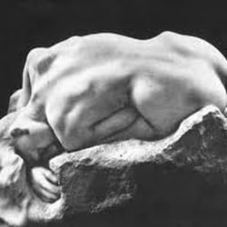 Centre Hospitalier de Montfavet - « La Danaïde » (marbre)1889 de Rodin; Model Camille Claudel im Atelier von Rodin.