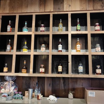 Firefly Distillery - Tasting room - Distilleries Near Me - North Charleston, South Carolina