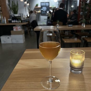 Ebb & Flow - Wine Bars Near Me - San Francisco, California