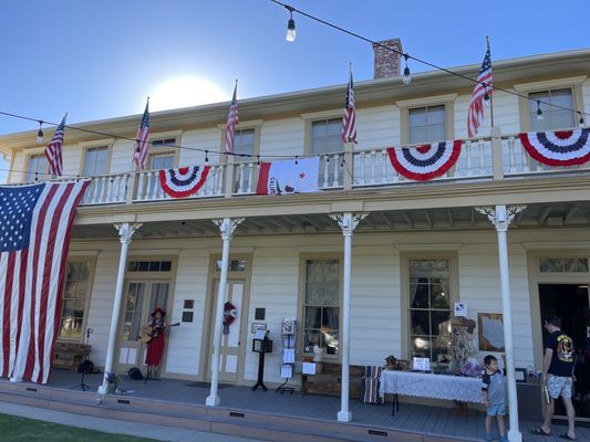 Stagecoach Inn Museum by null