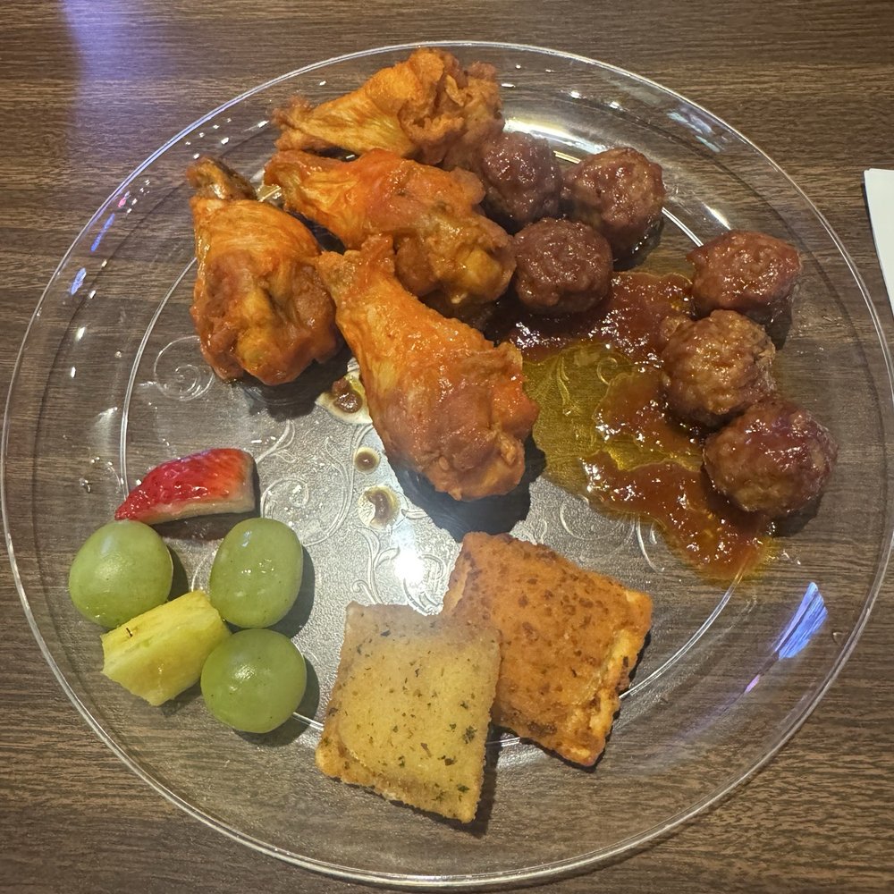 DJ's Dugout Miracle Hills - Sports Bars Near Me - Omaha, Nebraska