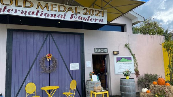 Tiger Mountain Vineyards & Wedding Venue by null