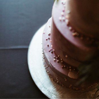 Cucamonga Cakery - Our wedding cake - Bakeries Near Me - Rancho Cucamonga, California