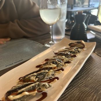 Oh Sushi - Screaming - Sushi Bars Near Me - Des Moines, Iowa
