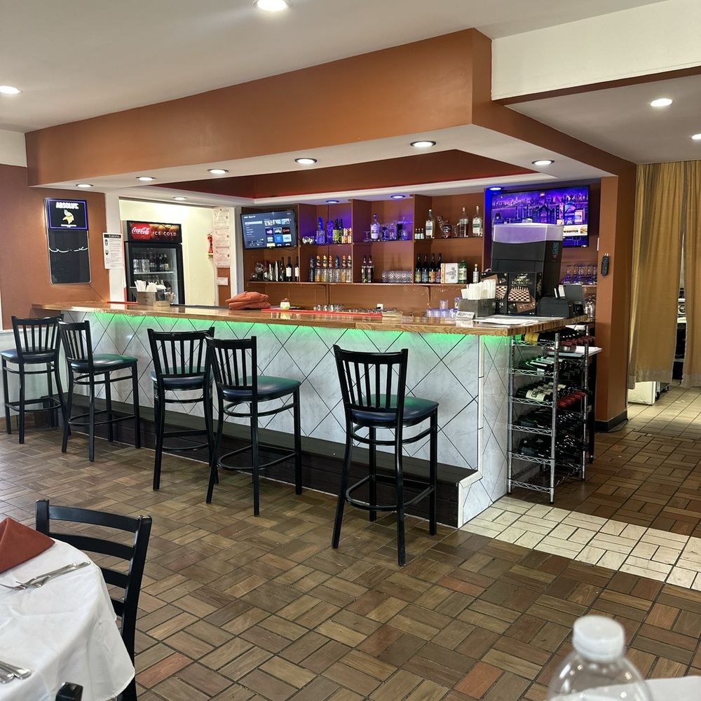 Time & Place - Bar area - Asian Fusion Near Me - Coon Rapids, Minnesota