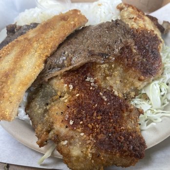Rainbow Drive-In - Mixed plate - Hawaiian Near Me - Honolulu, Hawaii Rainbow Drive-In - Mixed plate - Hawaiian Near Me - Honolulu, Hawaii