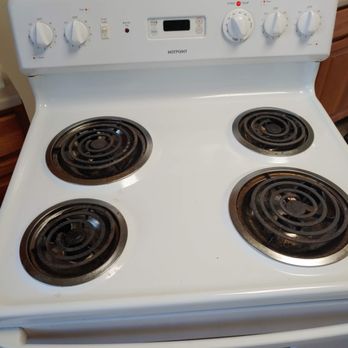 Joanne's Cleaning Service - After of a stovetop cleaning - Home Cleaning Near Me